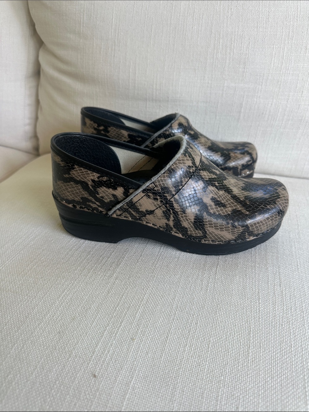 Dansko Clogs Snake Print Leather Size EU 38 / US 7.5–8